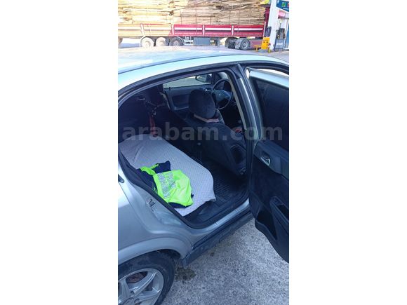 3. Sahibinden Saf benzinli otomatik