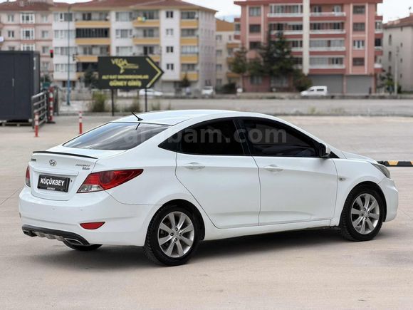 2012 MODEL CAM GİBİ ACCENT BLUE MODE PLUS DOLU PAKET