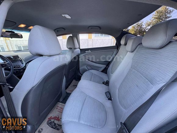 ÇAVUŞTAN HATASIZ EMSALSİZ 2015 ACCENT BLUE 1.4D-CVVT LPG Lİ