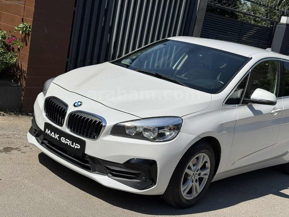 BMW 216d ACTİVE TOURER PURE JOYSTİCK