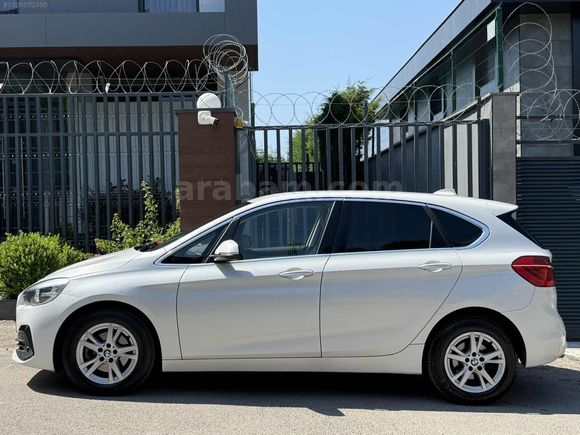 BMW 216d ACTİVE TOURER PURE JOYSTİCK
