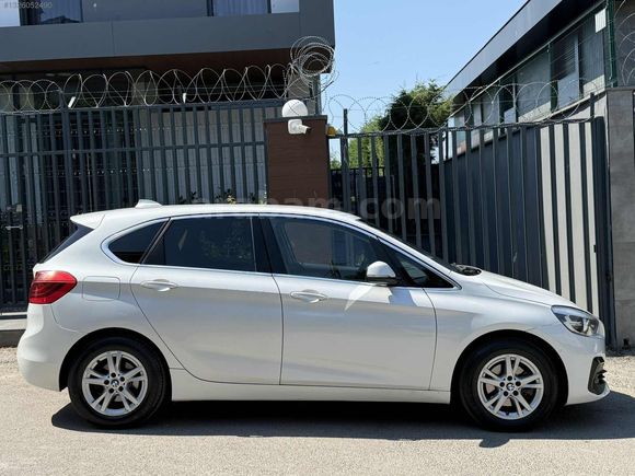 BMW 216d ACTİVE TOURER PURE JOYSTİCK