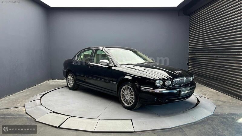Galeriden Jaguar X-Type 2.1 Executive 2007 Model İstanbul 138.000 km Siyah