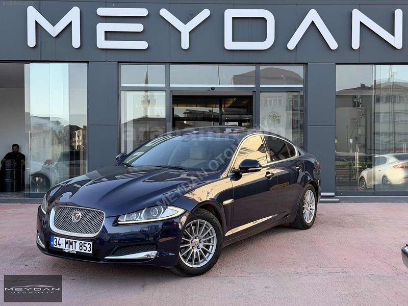 Galeriden Jaguar XF 2.0 Business 2015 Model Kocaeli 179.000 km Lacivert