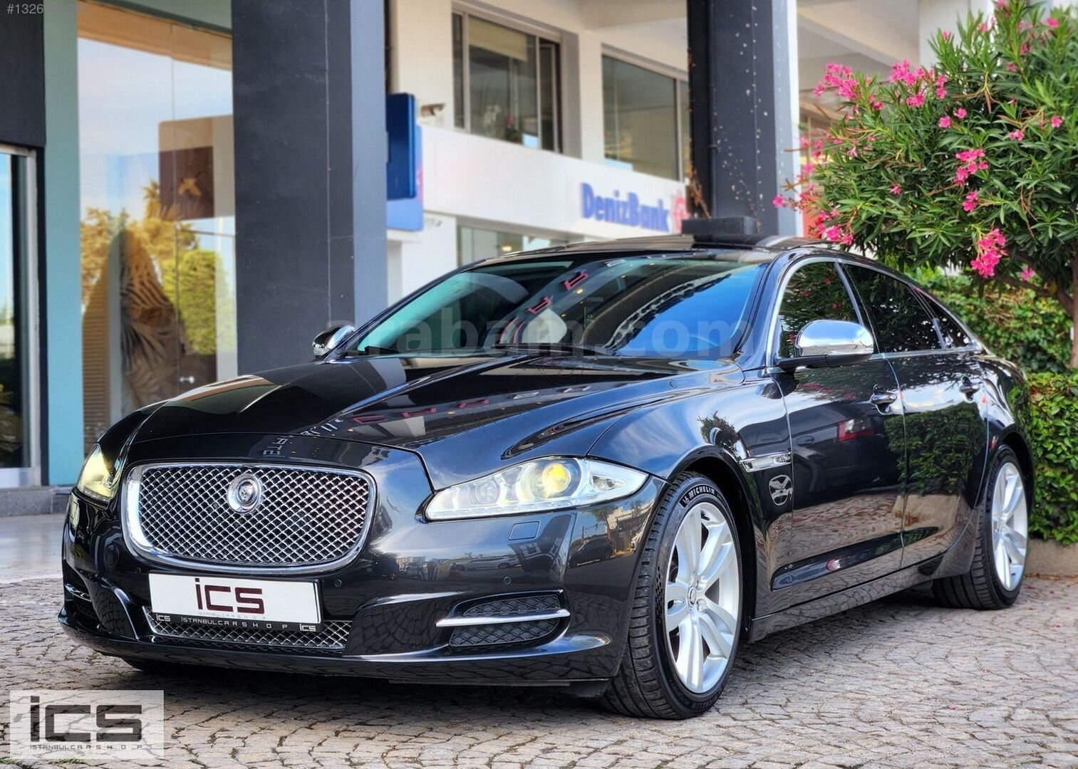 Galeriden Jaguar XJ 3.0 D Premium Luxury 2011 Model İstanbul 126.000 km Füme 4