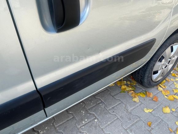 Sahibinden Renault Kangoo 1.5 dCi Authentique 2005 Model