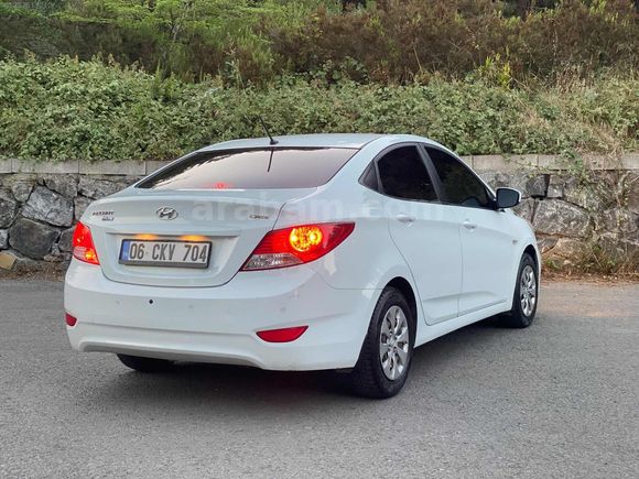 2015 ACCENTBLUE 1.6CRDİ 7İLERİ CVT MODE 4CAMELKTRK SİSFAR
