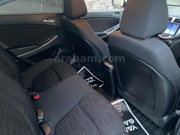 2015 ACCENTBLUE 1.6CRDİ 7İLERİ CVT MODE 4CAMELKTRK SİSFAR