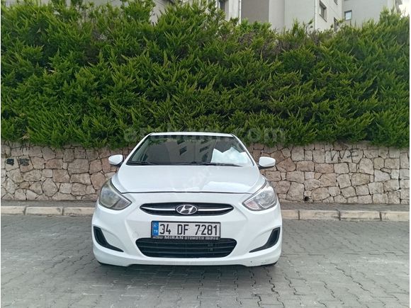 AZAT AUTO,DAN 2017 MODEL HYUNDAİ ACCENT BLUE DİZEL OTOMATİK