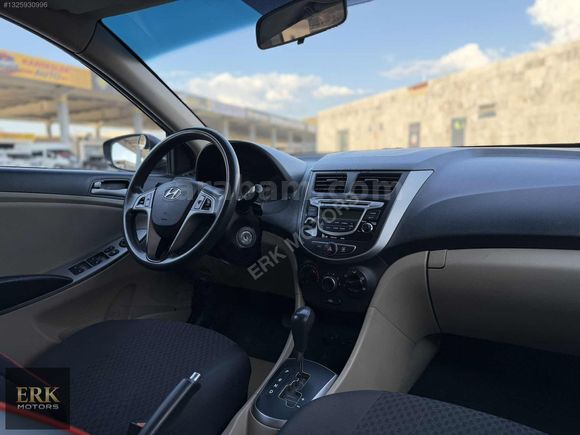 HATASIZ BOYASIZ DEĞİŞENSİZ 245.000 KM ACCENT BLUE
