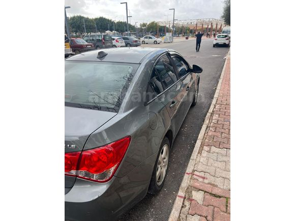Sahibinden Chevrolet Cruze 1.6 LS 2011 Model