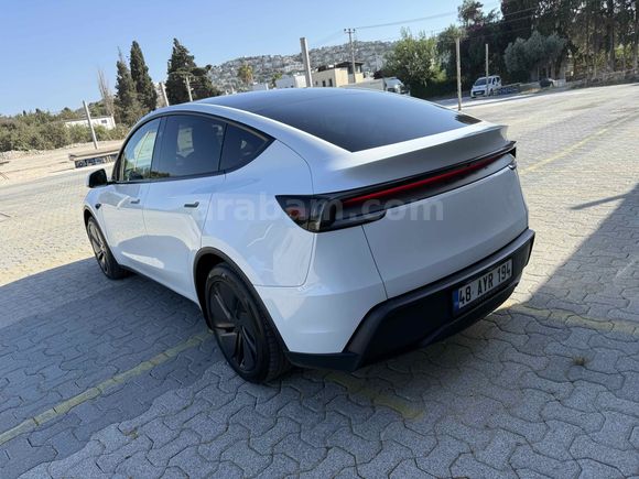 Sahibinden Tesla Model Y Standart (Juniper) 2025 Model 