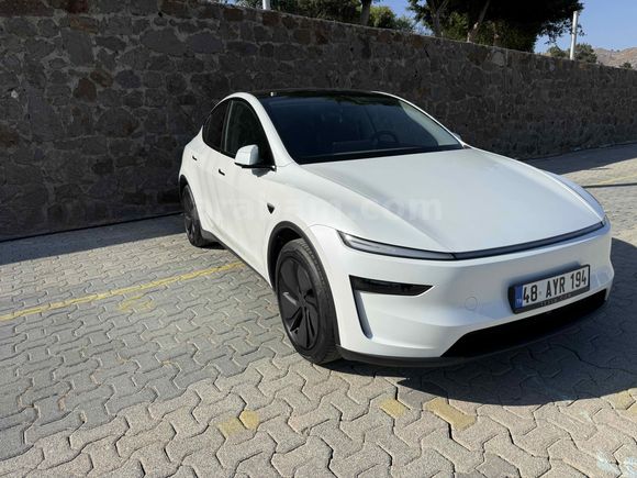 Sahibinden Tesla Model Y Standart (Juniper) 2025 Model 