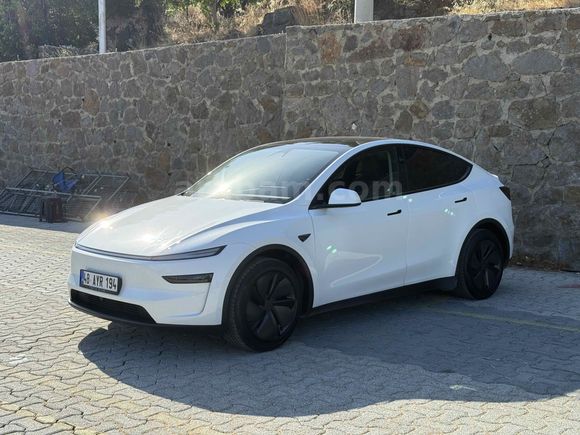 Sahibinden Tesla Model Y Standart (Juniper) 2025 Model 