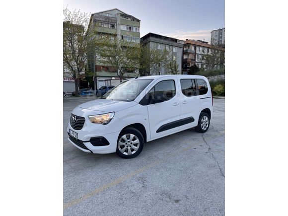 Sahibinden Opel Combo 1.5 CDTI Edition 2022 Model 
