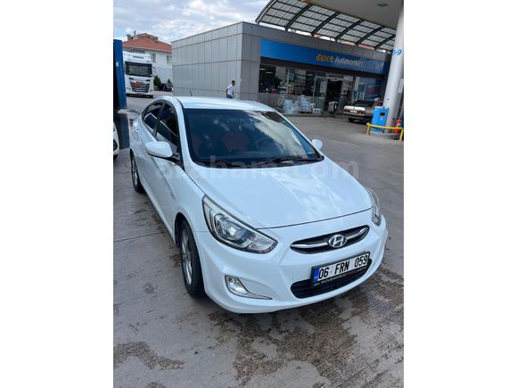 Sahibinden Hyundai Accent Blue 1.4 D-CVVT Mode Plus 2015 Model Ankara