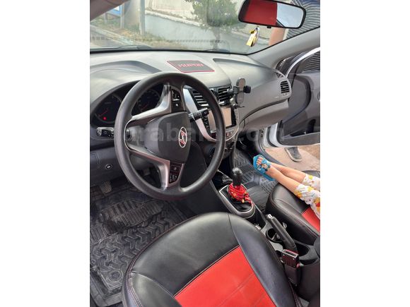 Sahibinden Hyundai Accent Blue 1.4 D-CVVT Mode Plus 2015 Model Ankara
