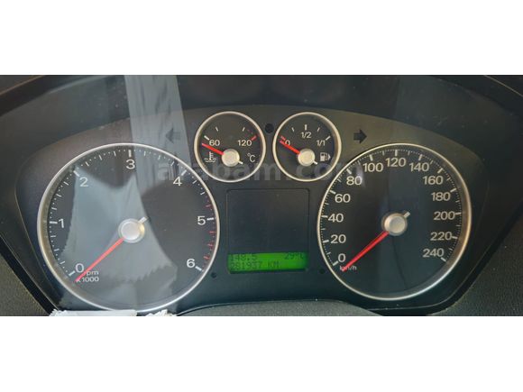 DİYANET PERSONELİNDEN 2004 MODEL FORD C-MAX TREND