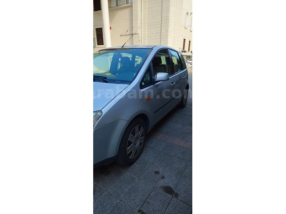 DİYANET PERSONELİNDEN 2004 MODEL FORD C-MAX TREND