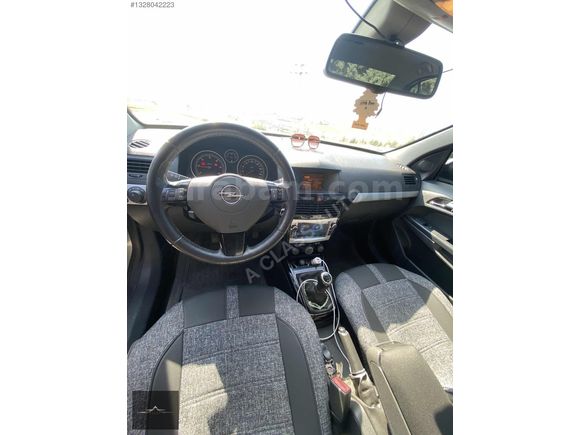 A CLASS AUTO 2011 OPEL ASTRA 1.3 CDTI ENJOY 111.YIL