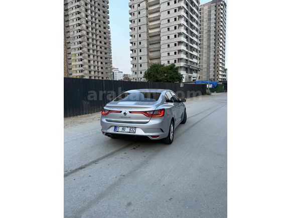 Sahibinden Renault Megane 1.5 Blue DCI Touch 2020 Model 