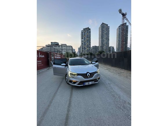 Sahibinden Renault Megane 1.5 Blue DCI Touch 2020 Model 