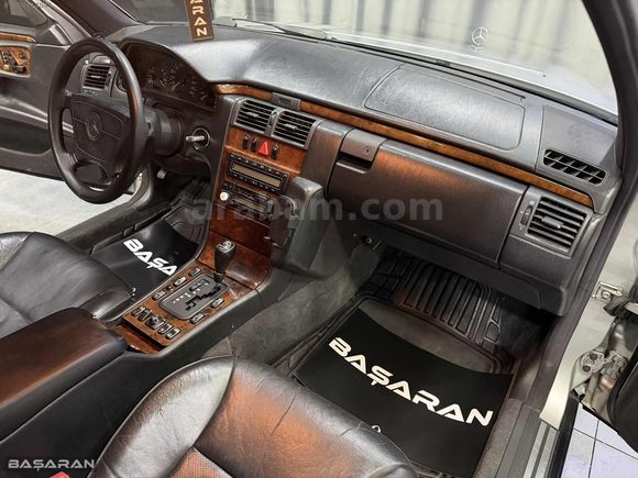 BAŞARAN'DAN SINIF MERCEDES E200 ELEGANCE 250.000 PEŞİNATLA