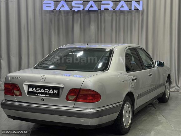 BAŞARAN'DAN SINIF MERCEDES E200 ELEGANCE 250.000 PEŞİNATLA