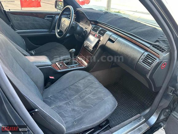 ÇAĞATAY DAN TEMİZ BAKIMLI MERSEDES E 200 CLASSİC