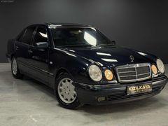 KIZILKAYA AUTO // MERCEDES E200 MASRAFSIZ K.KARTINA 12 TAKSİT