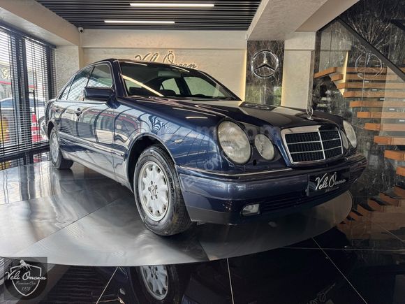 SADECE 113.000 KM. E 200 ELEGANCE 136 HP