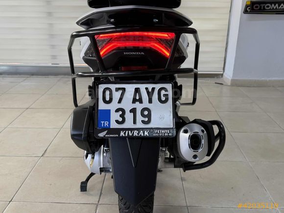 HONDA PCX125CC HATASIZ BOYASIZ HONDA ORJİNAL AKILLI ÇANTALI