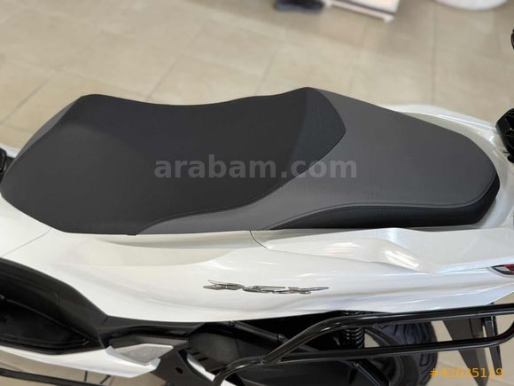 HONDA PCX125CC HATASIZ BOYASIZ HONDA ORJİNAL AKILLI ÇANTALI
