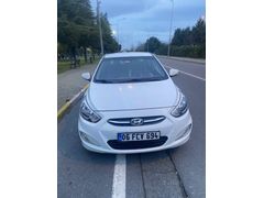 Sahibinden Hyundai Accent Blue 1.6 CRDI Mode Plus 2015 Model İstanbul 179.000 km Beyaz