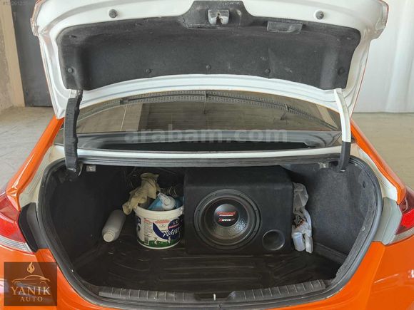 YANIK AUTO'DAN TR DE TEK DOLU DOLU EXTRALI ELANTRA !