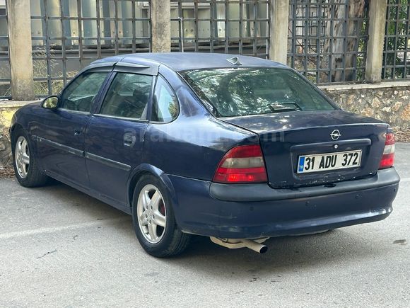 Galeriden Opel Vectra 2.0 CD 1997 Model Hatay