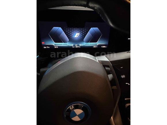 Sahibinden BMW iX1 eDrive20 X Line 2024 Model  33.000 km Siyah
