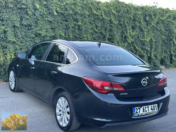 TEMİZ DÜŞÜK KM YENİ KASA OPEL