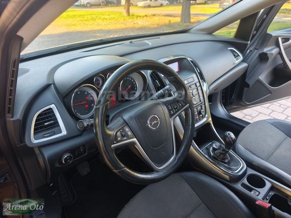 HATASIZ 2012 MODEL OPEL ASTRA 1.3 DİZEL 95 BG COSMO