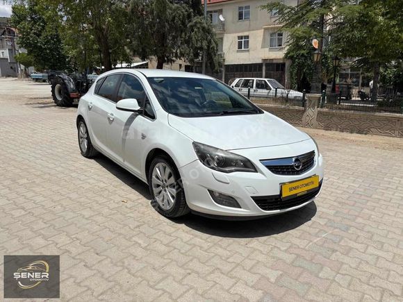 ŞENER OTOMOTİV DEN MÜKEMMEL KONDİSYONDA 1.3 CDTİ COSMO ASTRA