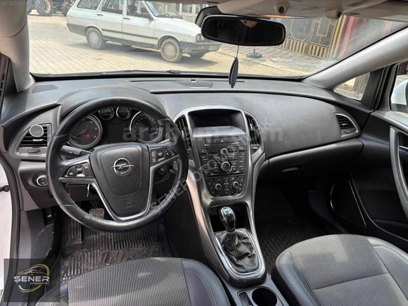 ŞENER OTOMOTİV DEN MÜKEMMEL KONDİSYONDA 1.3 CDTİ COSMO ASTRA