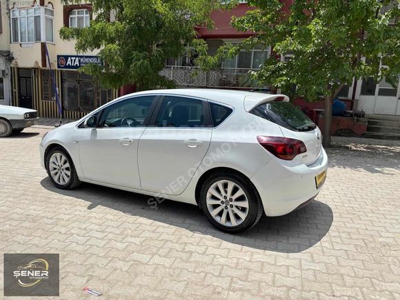 ŞENER OTOMOTİV DEN MÜKEMMEL KONDİSYONDA 1.3 CDTİ COSMO ASTRA