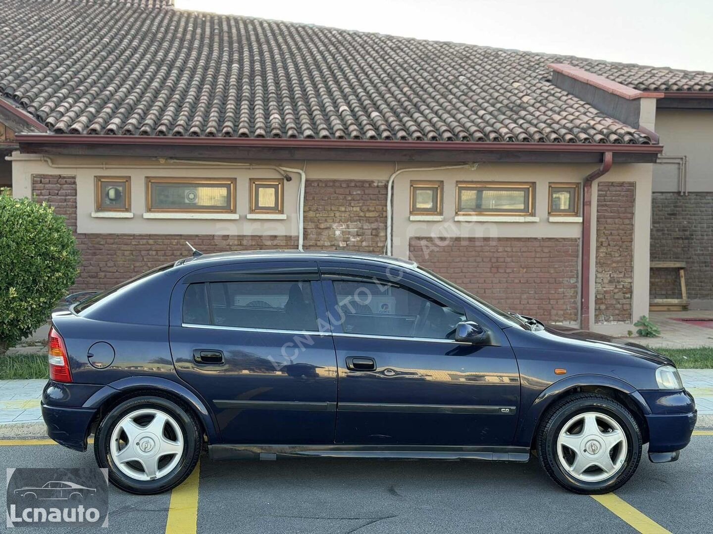 Galeriden Opel Astra 1.6 CD 1998 Model Kocaeli 310.000 km Lacivert 5