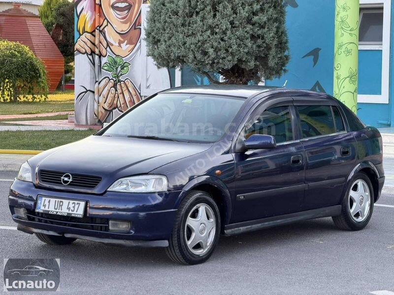Galeriden Opel Astra 1.6 CD 1998 Model Kocaeli 310.000 km Lacivert