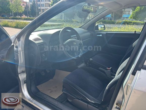 İLKEL 2000 MODEL OPEL ASTRA CD