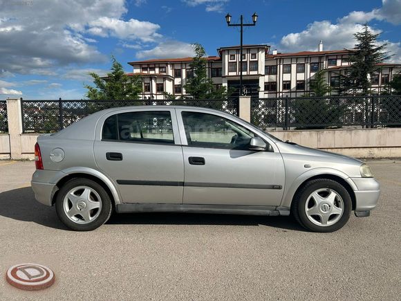 İLKEL 2000 MODEL OPEL ASTRA CD
