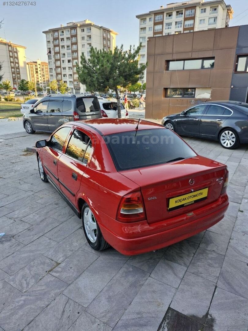 Galeriden Opel Astra 1.6 CD 2000 Model Uşak 328.000 km Kırmızı 3