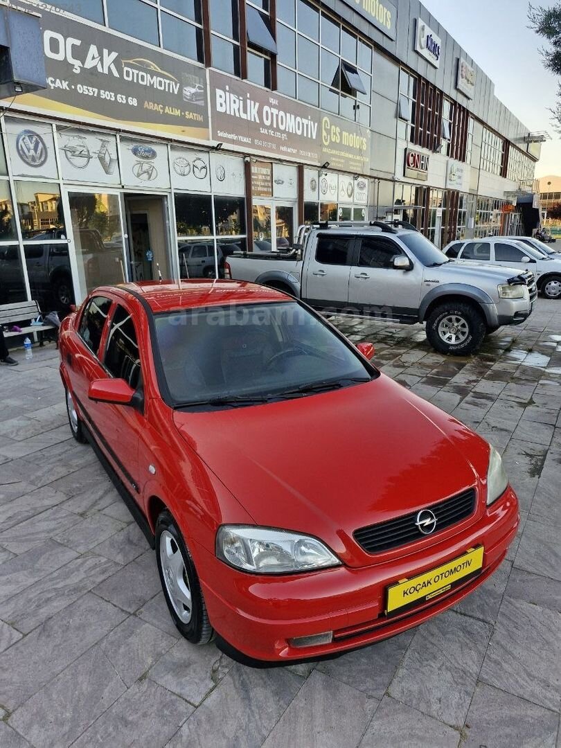 Galeriden Opel Astra 1.6 CD 2000 Model Uşak 328.000 km Kırmızı 2