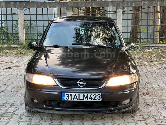 Galeriden Opel Vectra 2.0 100.Yıl 2000 Model Hatay