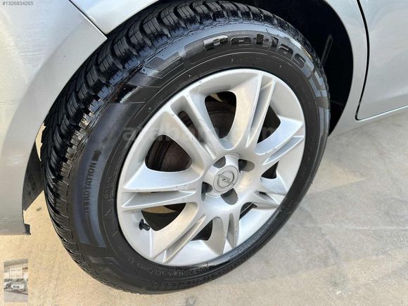 OPEL CORSA 111 YIL ÖZEL SERİ ENJOY DÜŞÜK KM